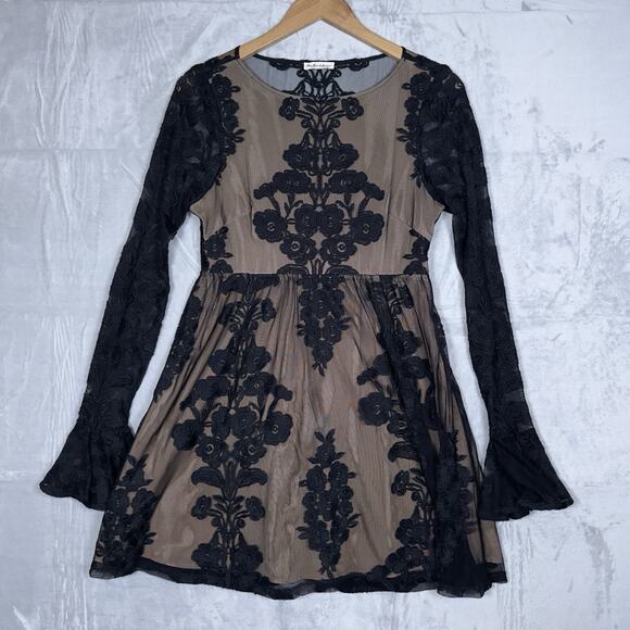 For Love And Lemons Dresses & Skirts - For Love & Lemons Dress Small Black Tan Temecula Floral Embroidered Mini